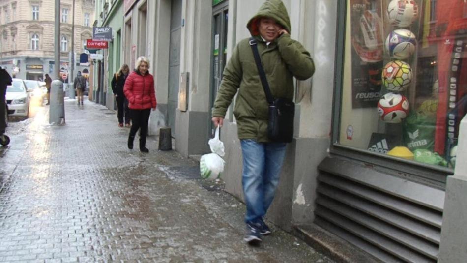 Česko pokryje náledí, varují meteorologové