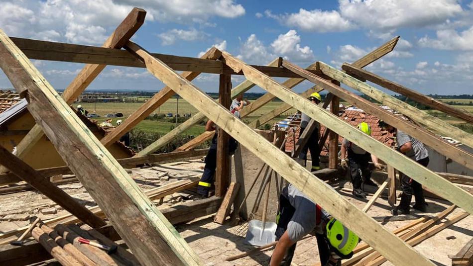 Plzeňský kraj pošle do tornádem zasažených oblastí tři miliony