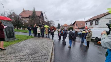 Plzeňané si v pátek dopoledne připomněli oběti ničivého náletu na Slovany na samém sklonku války