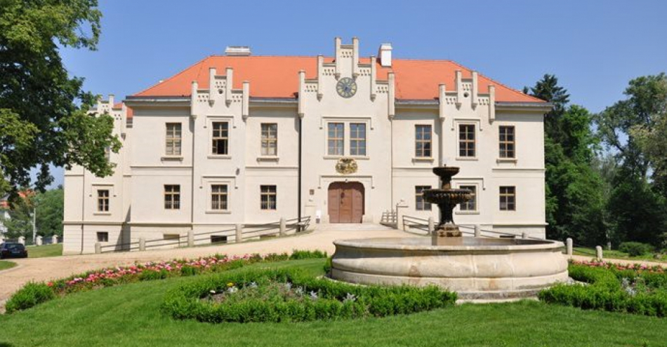 plzen_cz_Muzeum Blovice - zámek Hradiště.JPG