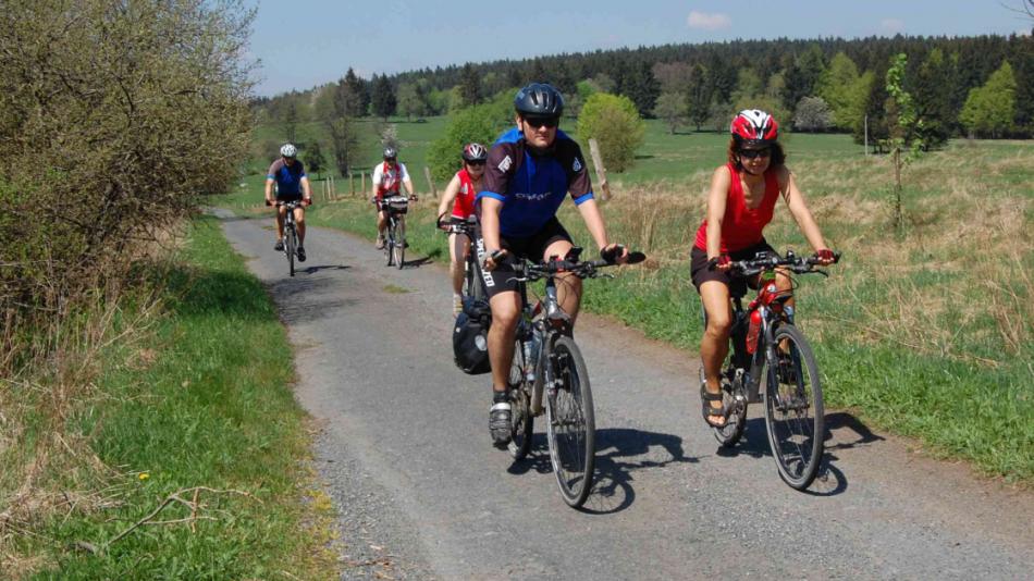 Elektrokola budoucností cyklistiky? Na co si dát pozor při jízdě