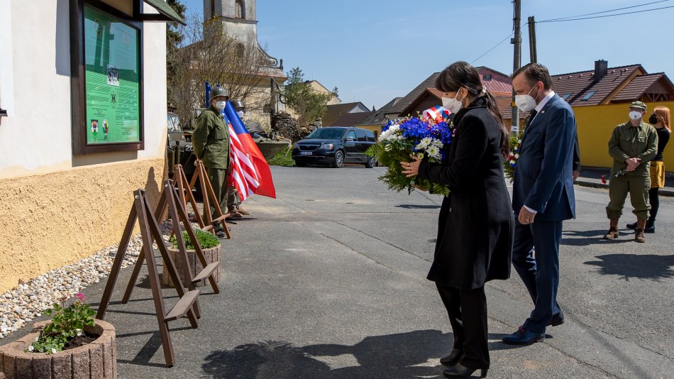 Zástupci Plzeňského kraje si připomněli konec 2. světové války