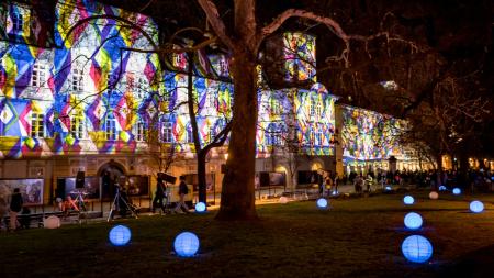 Centrum Plzně rozzáří festival světla Blik Blik