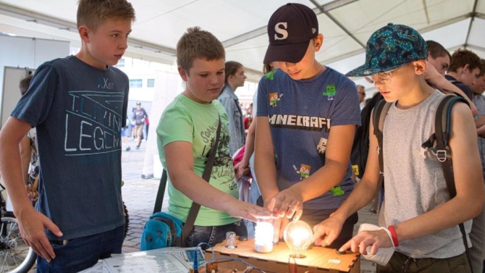 Den vědy a techniky proběhne na plzeňském náměstí už tento pátek