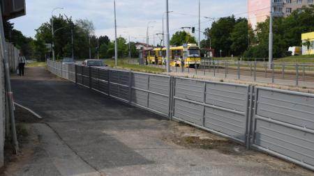 Plzeň dokončila chybějící cyklistické propojení na Slovanech, zmizely i schody na chodníku na Lochotíně