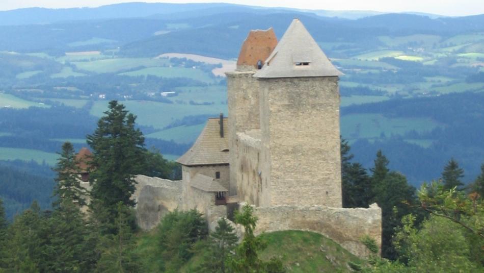 Některé nestátní památky v Plzeňském kraji mají v červenci méně turistů než loni