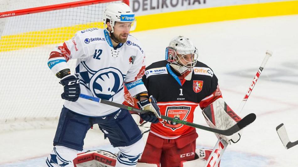 Druhá třetina rozhodla. Plzeň z ledu Mountfieldu body neveze