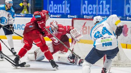 Hokejová Plzeň výroční zápas nezvládla, série porážek pokračuje