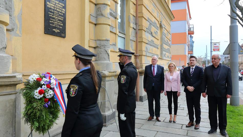 Doubravečtí uctili památku československých letců RAF