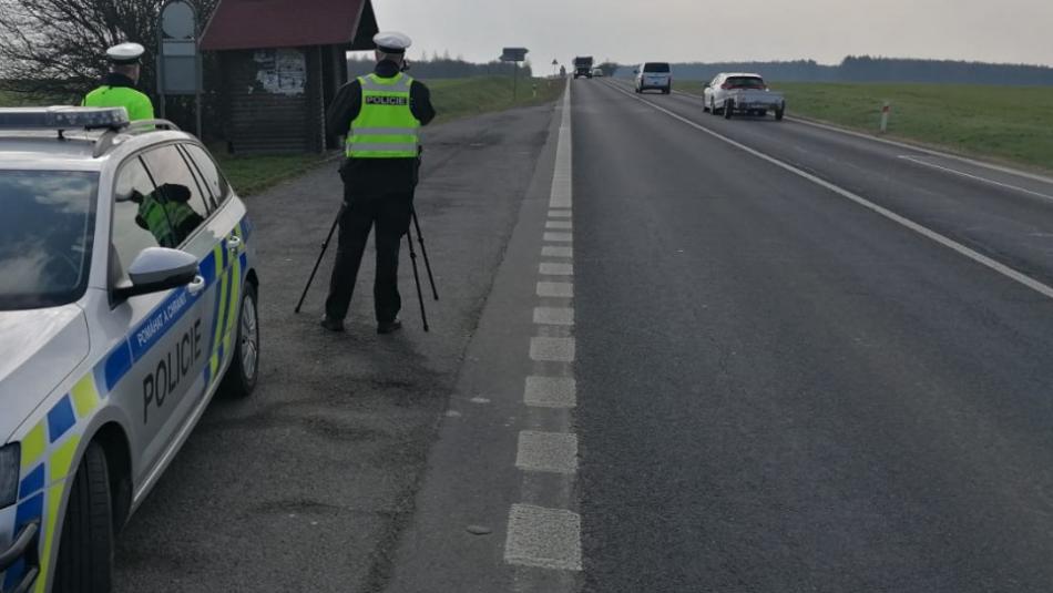 Nechcete platit pokutu? Přinášíme seznam míst, kde číhají strážníci s radarem