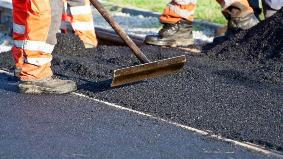 Řidiče čeká na hlavním tahu z Plzně do Karlových Varů dopravní peklo. Jízdu komplikují uzavírky!